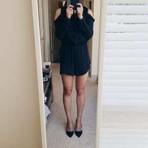 Long Sleeves Cold Shoulder Romper (Black, US 4)